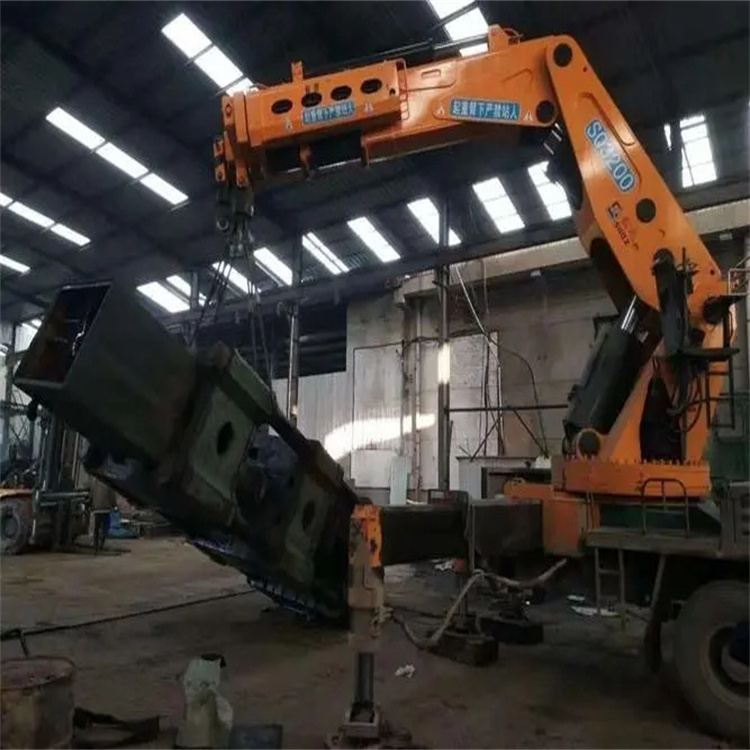 英州镇200吨折臂吊出租