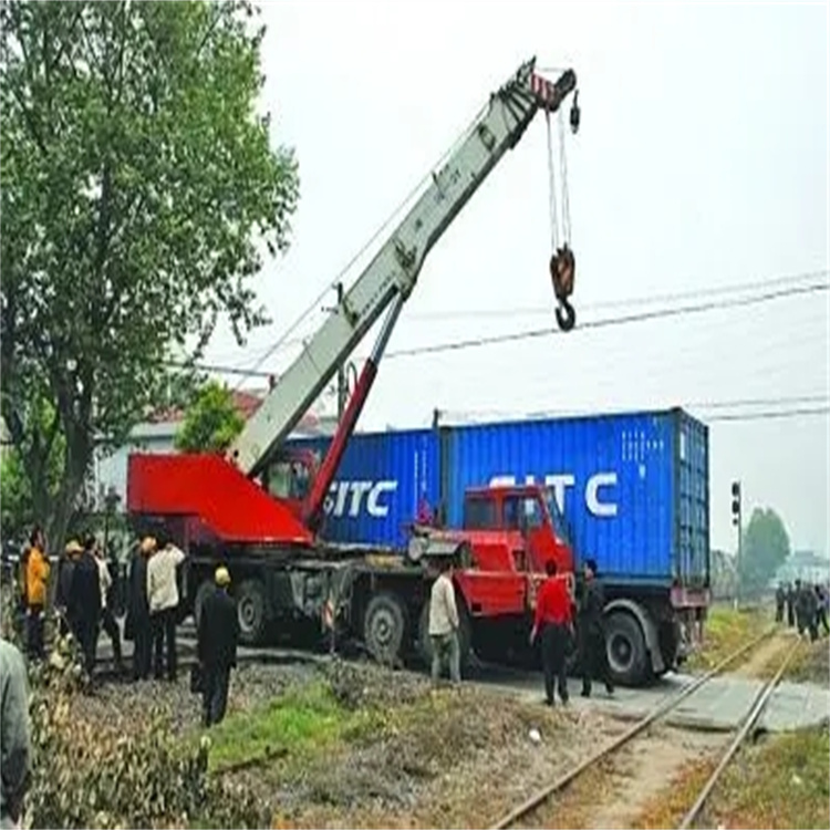 英州镇如何快速找到附近的吊车救援公司