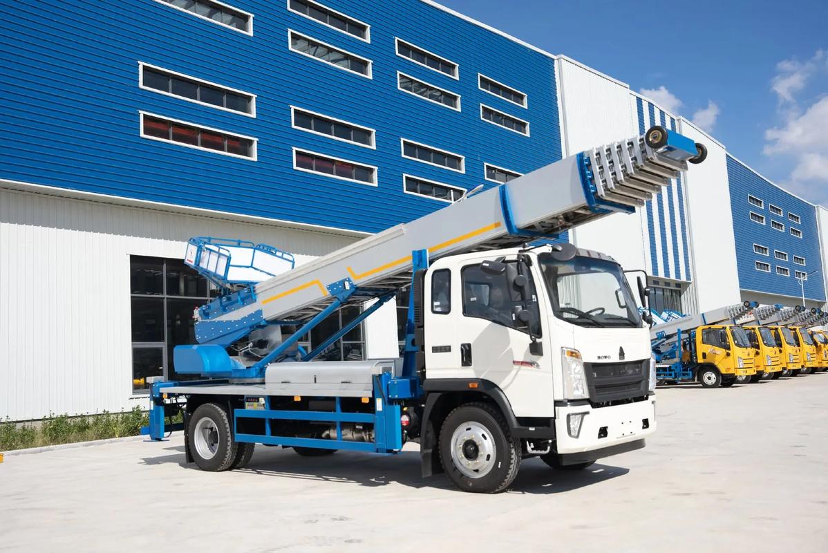 英州镇出租云梯车高空作业车 建筑垃圾搬运